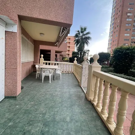 Between Sea And Party, Ranchos, Levante First Line, Terraced Apartment, Self Check-in, Free Parking Апартаменты Бенидорм