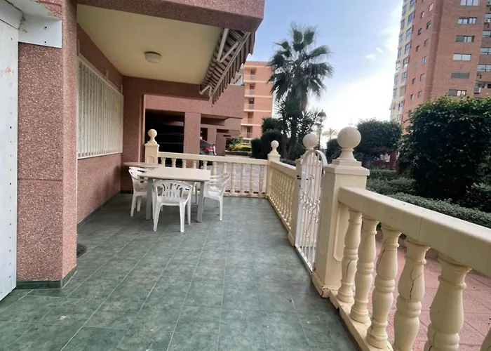 Between Sea And Party, Ranchos, Levante First Line, Terraced Apartment, Self Check-in, Free Parking Апартаменты Бенидорм