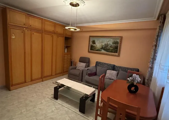 Апартаменты Between Sea And Party, Ranchos, Levante First Line, Terraced Apartment, Self Check-in, Free Parking Бенидорм